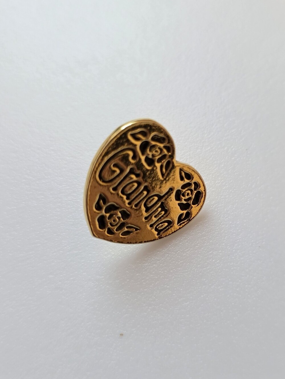 Vintage Gold-Tone Heart 'Grandma' Pin